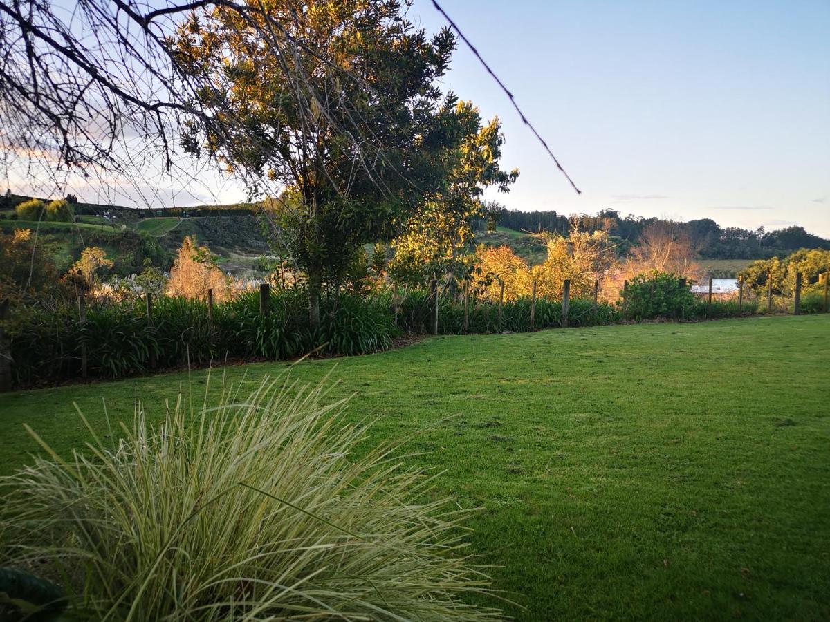 River Side Lodge Whakamarama Buitenkant foto